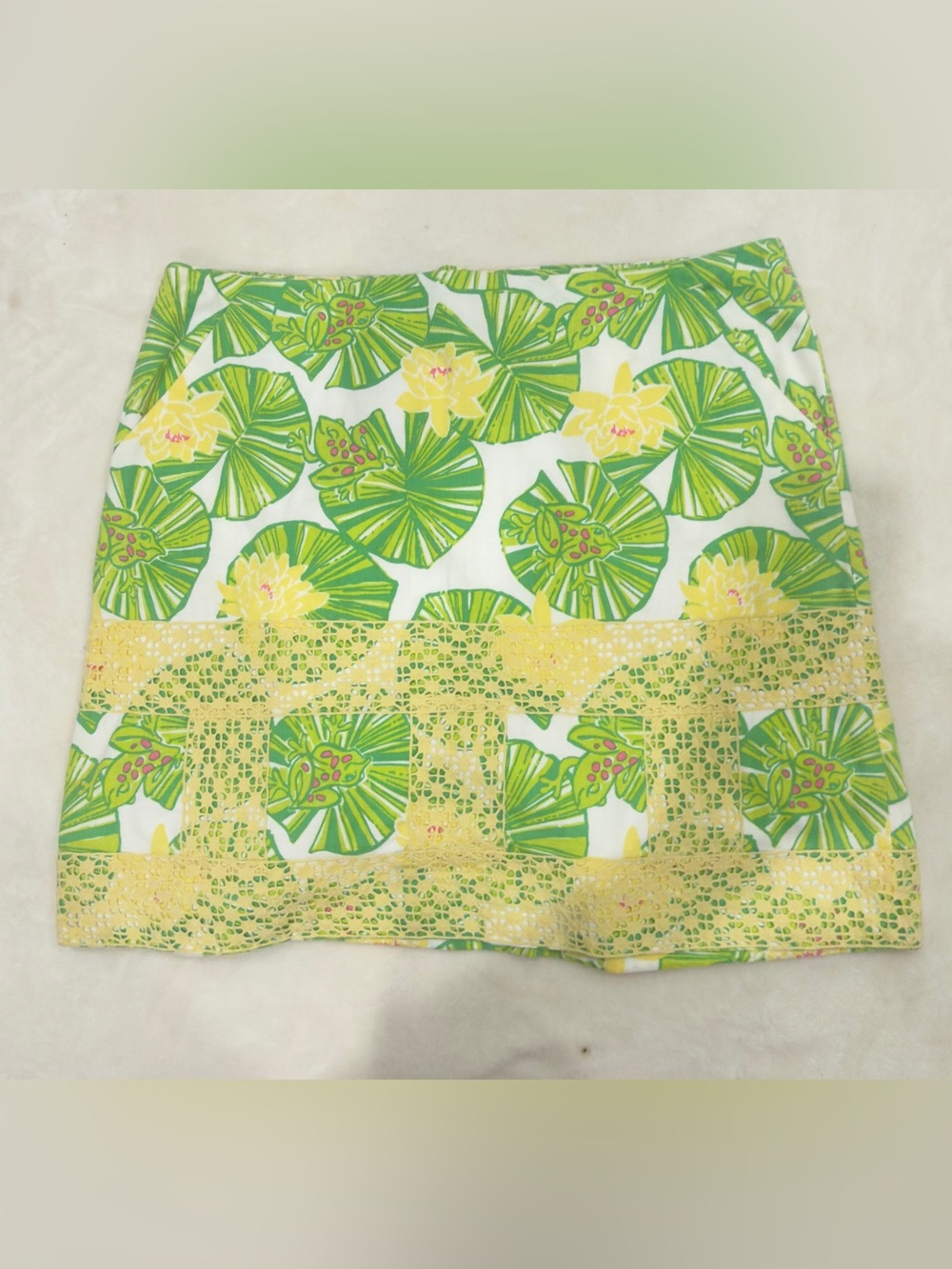 Lilly Pulitzer Hip Hop Hooray Vintage Mini Skirt Green Yellow Frog Print Sz